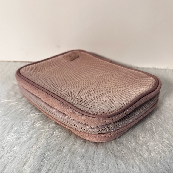 Pink Quilted Women's Clutch - Picture 3 of 8